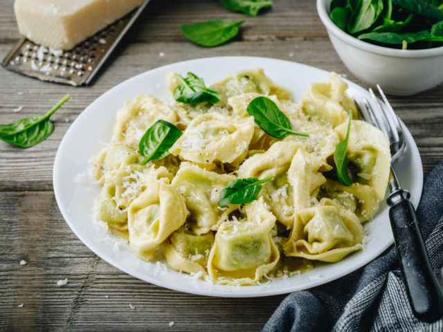 Italian,Ravioli,Pasta,With,Spinach,And,Ricotta,On,Wooden,Rustic