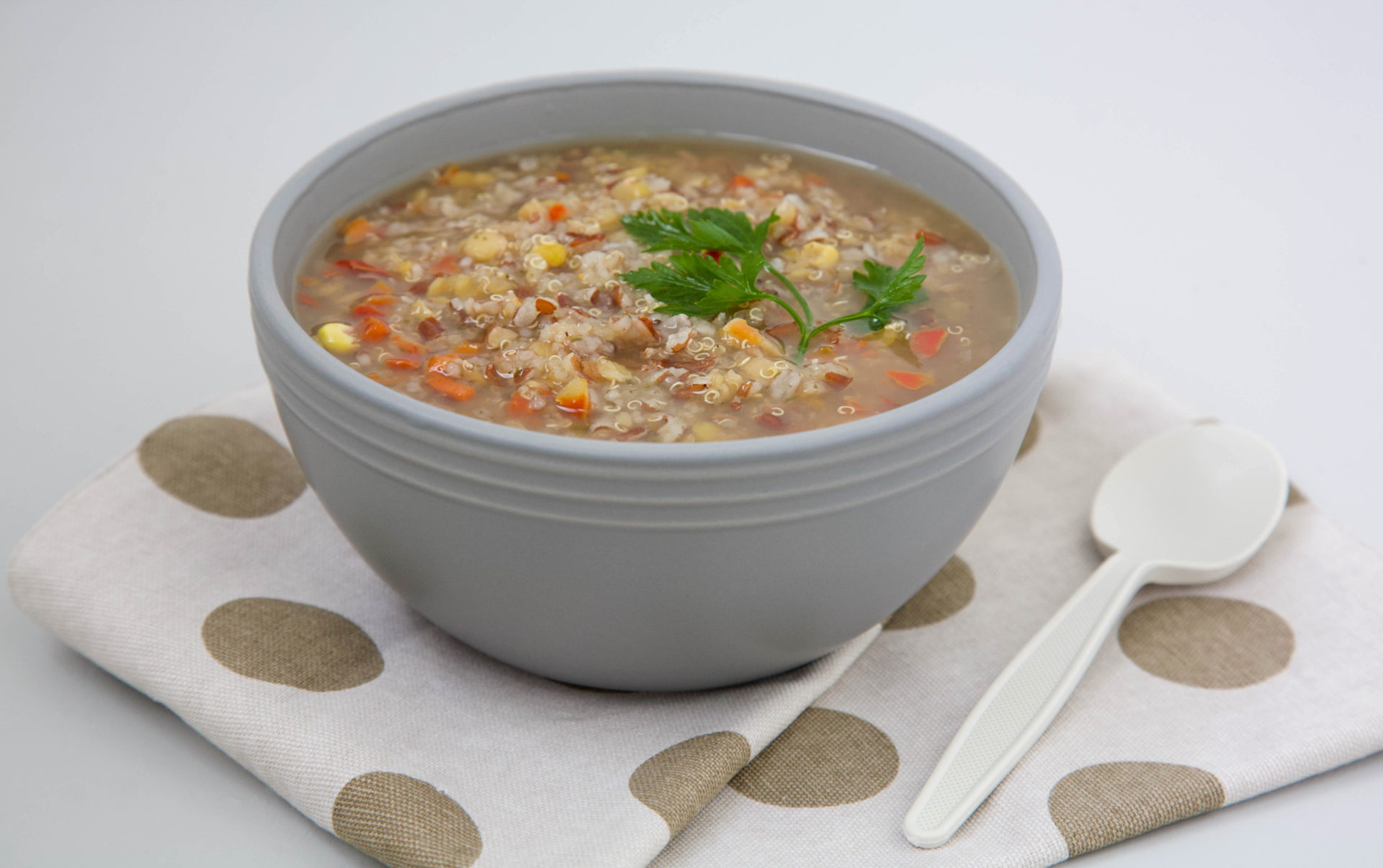 Peruvian,Quinoa,Soup,With,Red,Rice,And,Lentils,In,A
