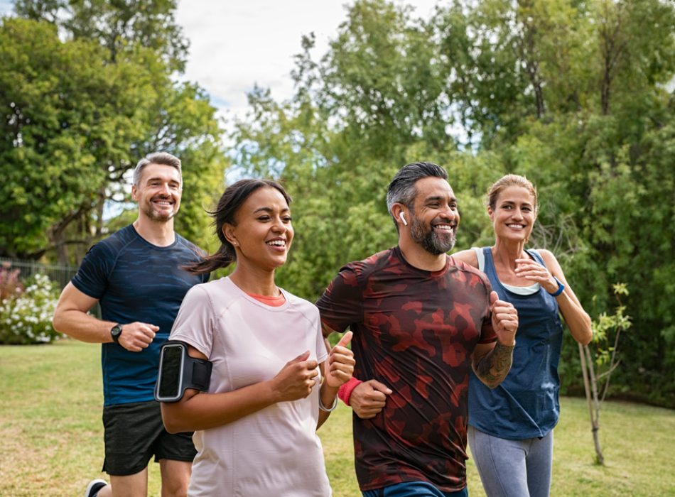 Healthy,Group,Of,Multiethnic,Middle,Aged,Men,And,Women,Jogging